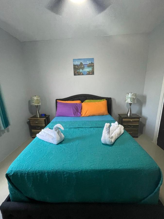 Jamrock Suites Kingston Exteriér fotografie
